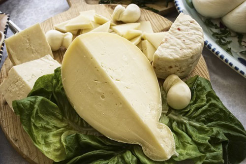 cacciacavallo-cheese-Molise